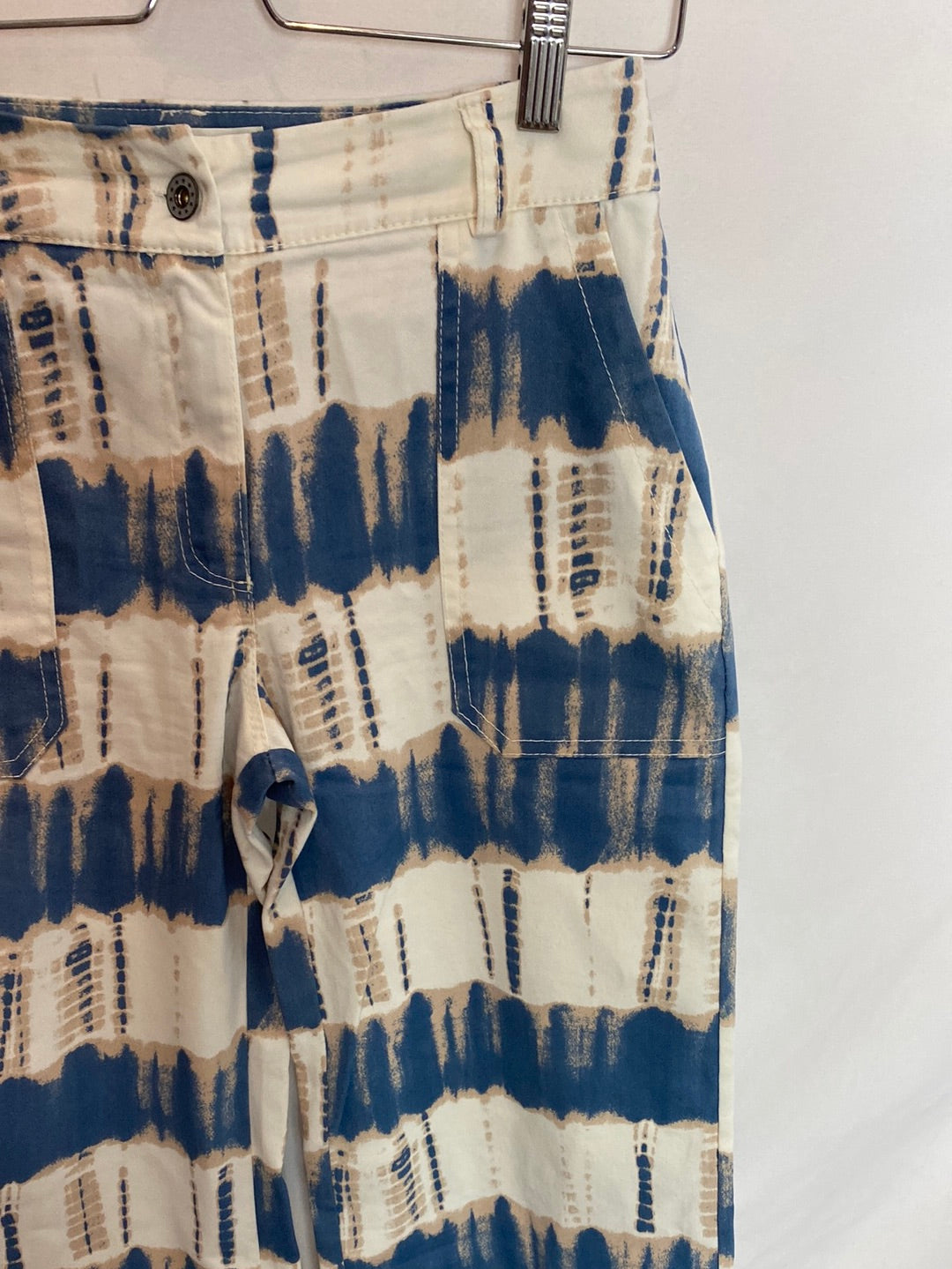 BASYCO. Pantalones denim tie dye. T.34