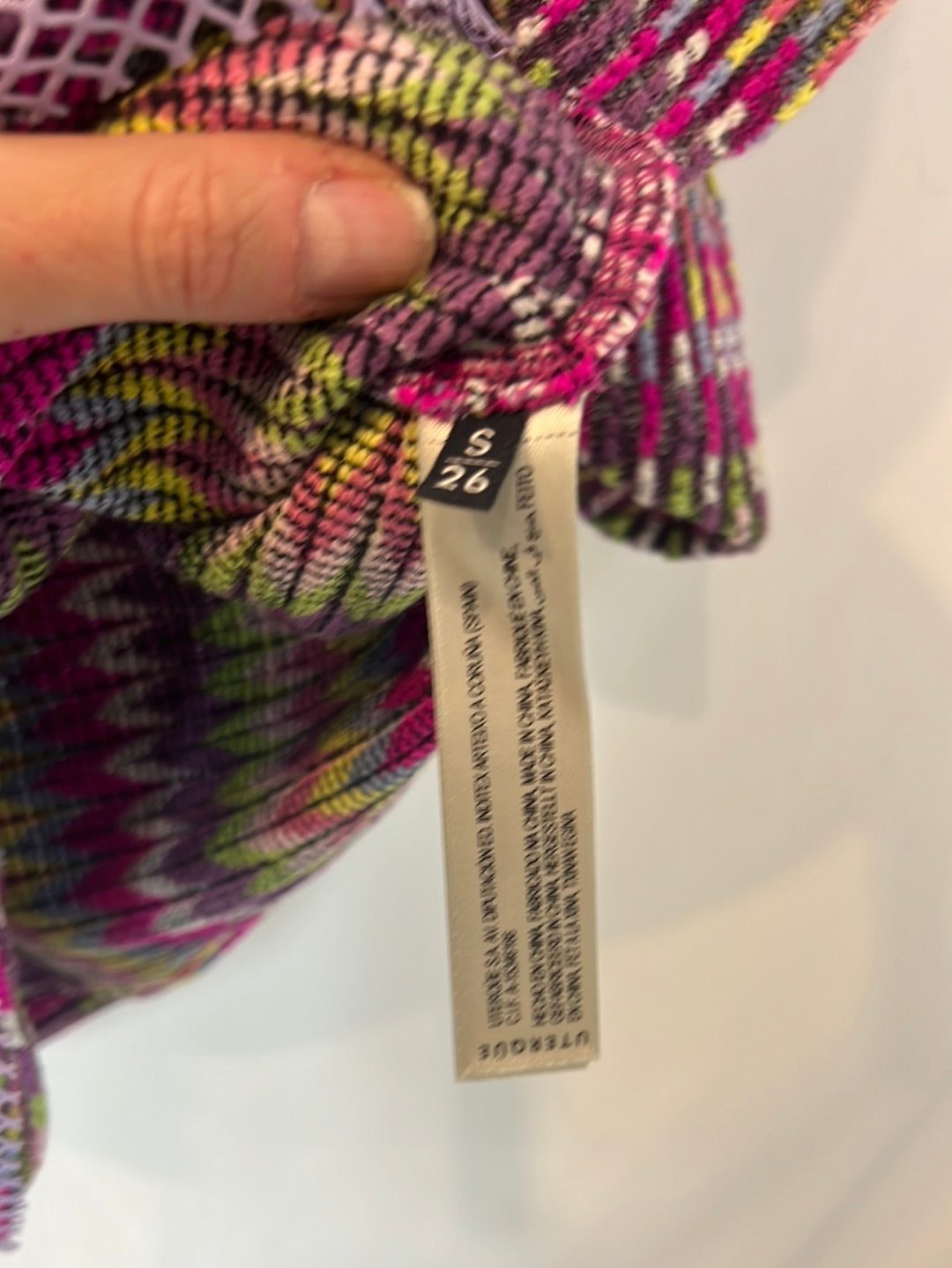 UTERQÜE. Top punto colores y pedrería. T S