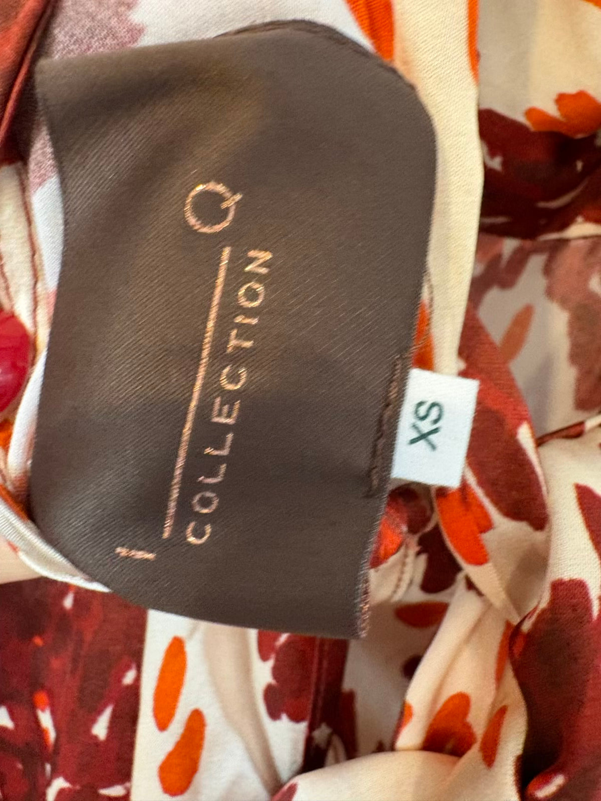IQ COLLECTION. Vestido fluido estampado lazada