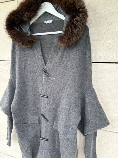 BRUNELLO CUCINELLI. Chaqueta cashmere gris