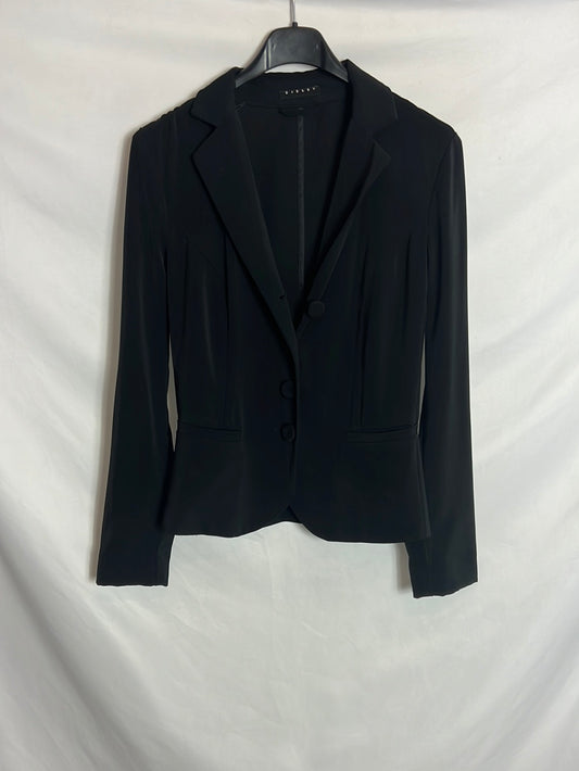 SISLEY. Blazer negra ajustada. T M