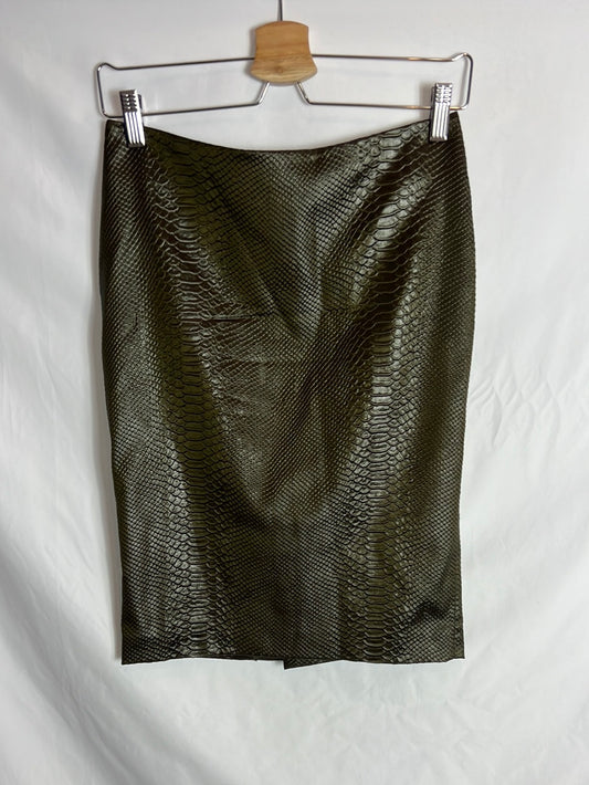MIRTO. Falda verde efecto piel cocodrilo . T 38