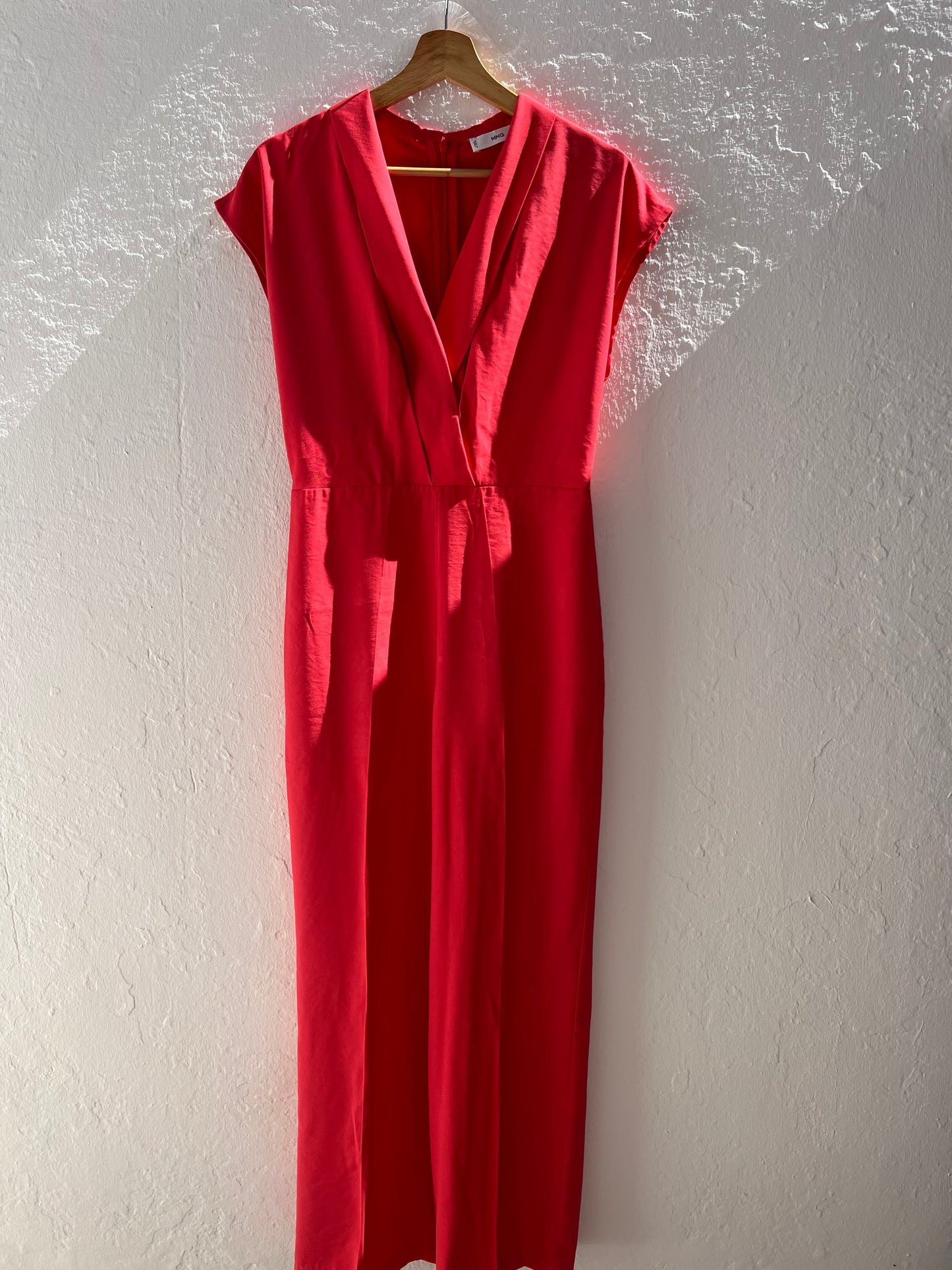 MANGO. Flowy pink jumpsuit Tm