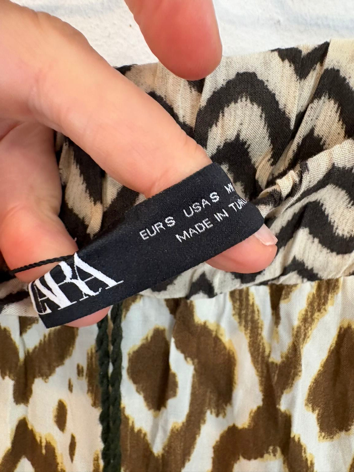 ZARA. Falda larga estampada vuelo