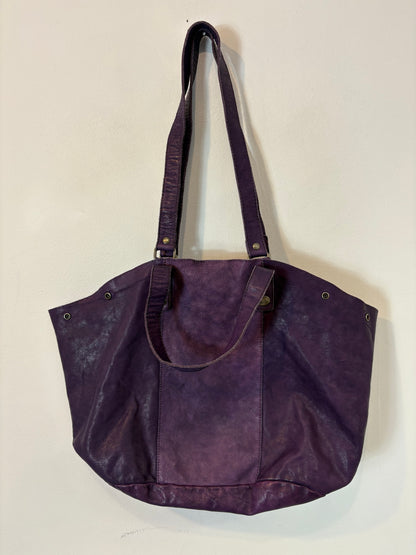 MALABABA. Bolso morado piel