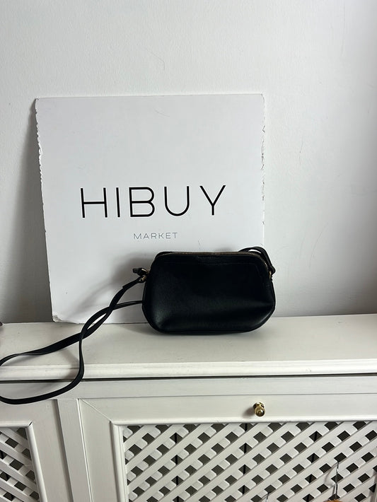 PARFOIS. Bolso negro mini