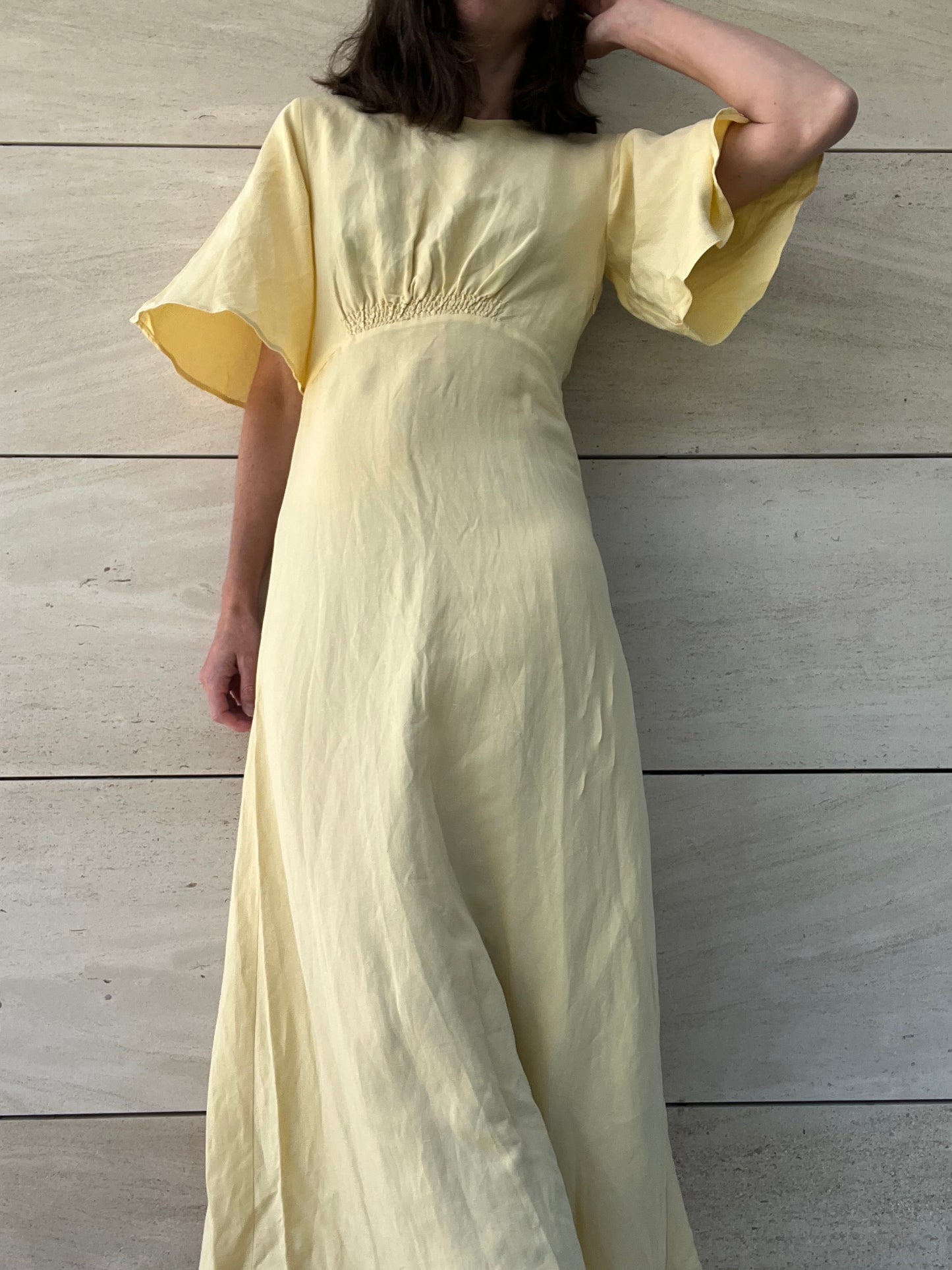 ZARA. Vestido amarillo con lino T.xs
