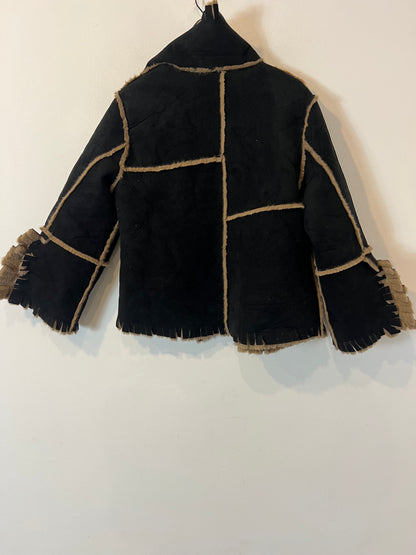 GILLES RICART. Black coat with fur Ts