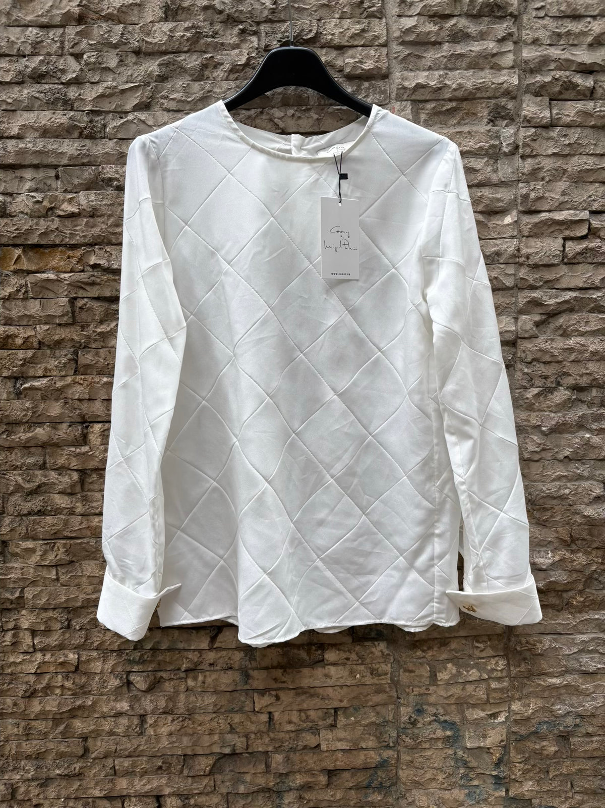 COOSY x MIGUEL PALACIOS. Blusa blanca costuras