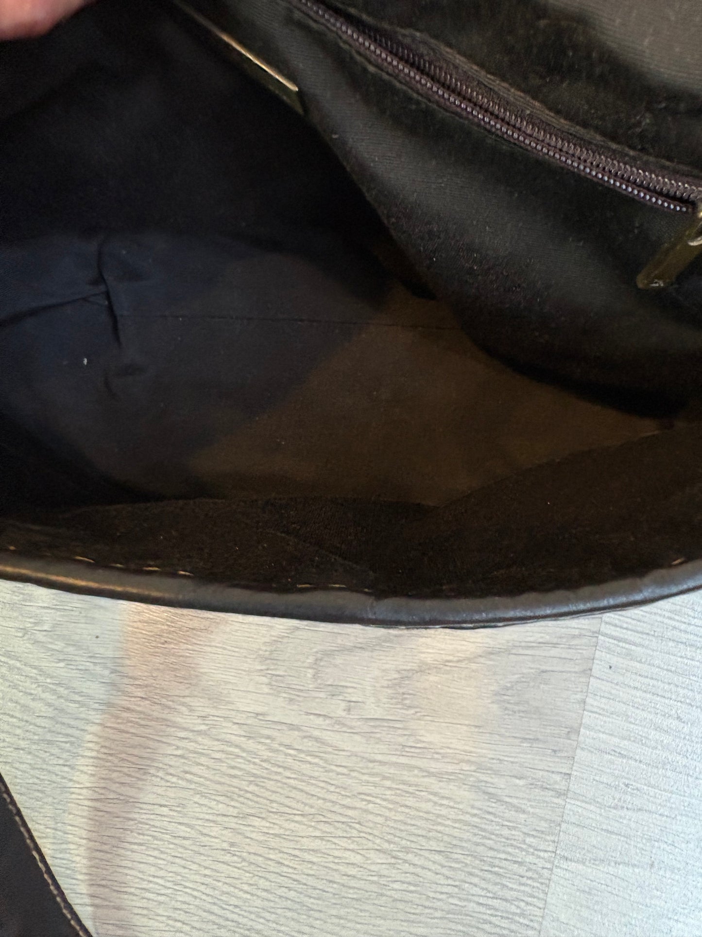 CAROLINA HERRERA. Bolso  asa larga con piel