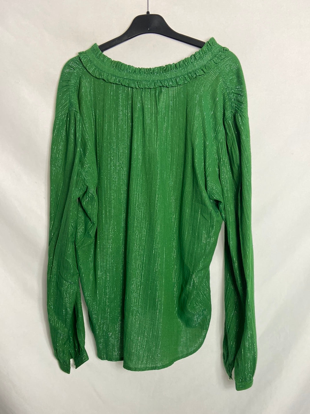 MKT.Blusa verde fluida con rayas metalizadas T.38 (tara)