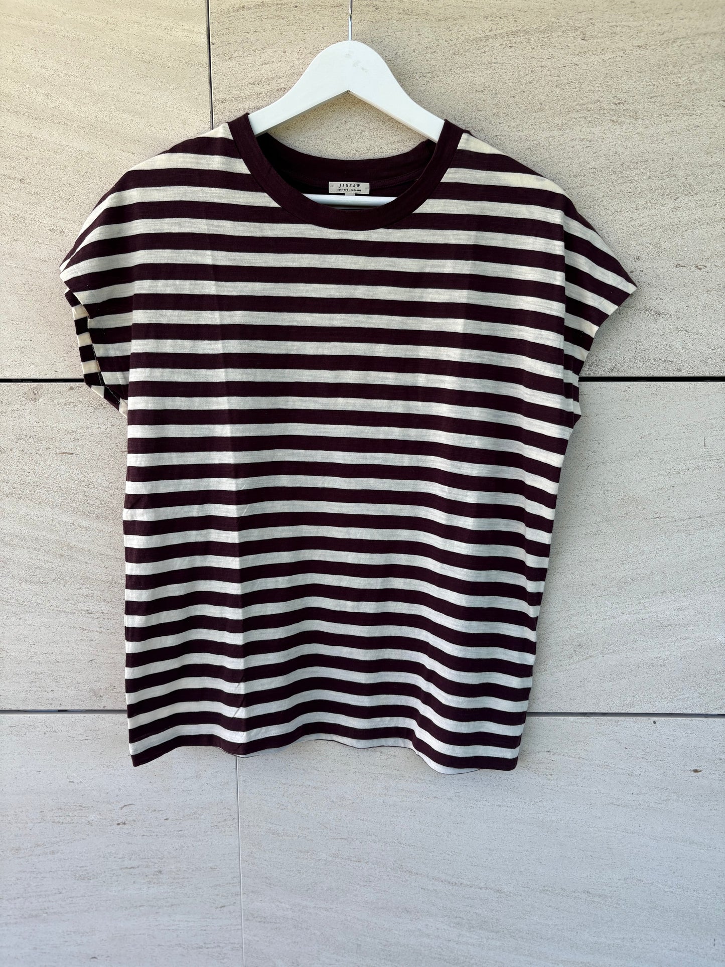 JIGSAW. Camiseta rayas marrones