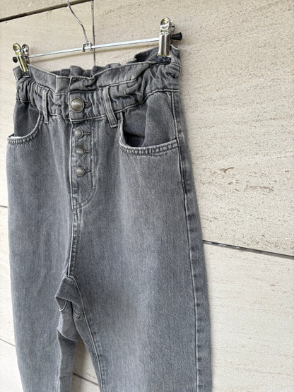ZARA. Denim gris abotonado