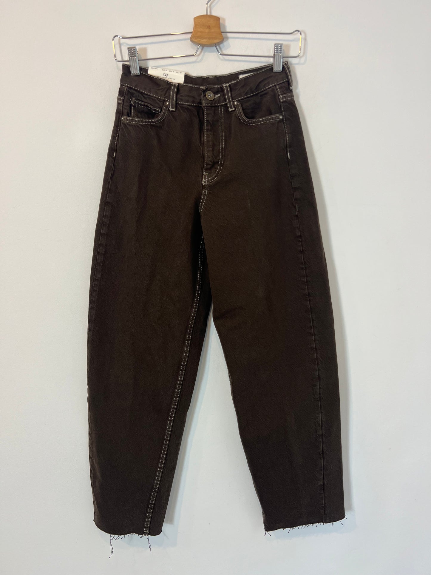 ZARA. Dark brown denim with seams. Size 32