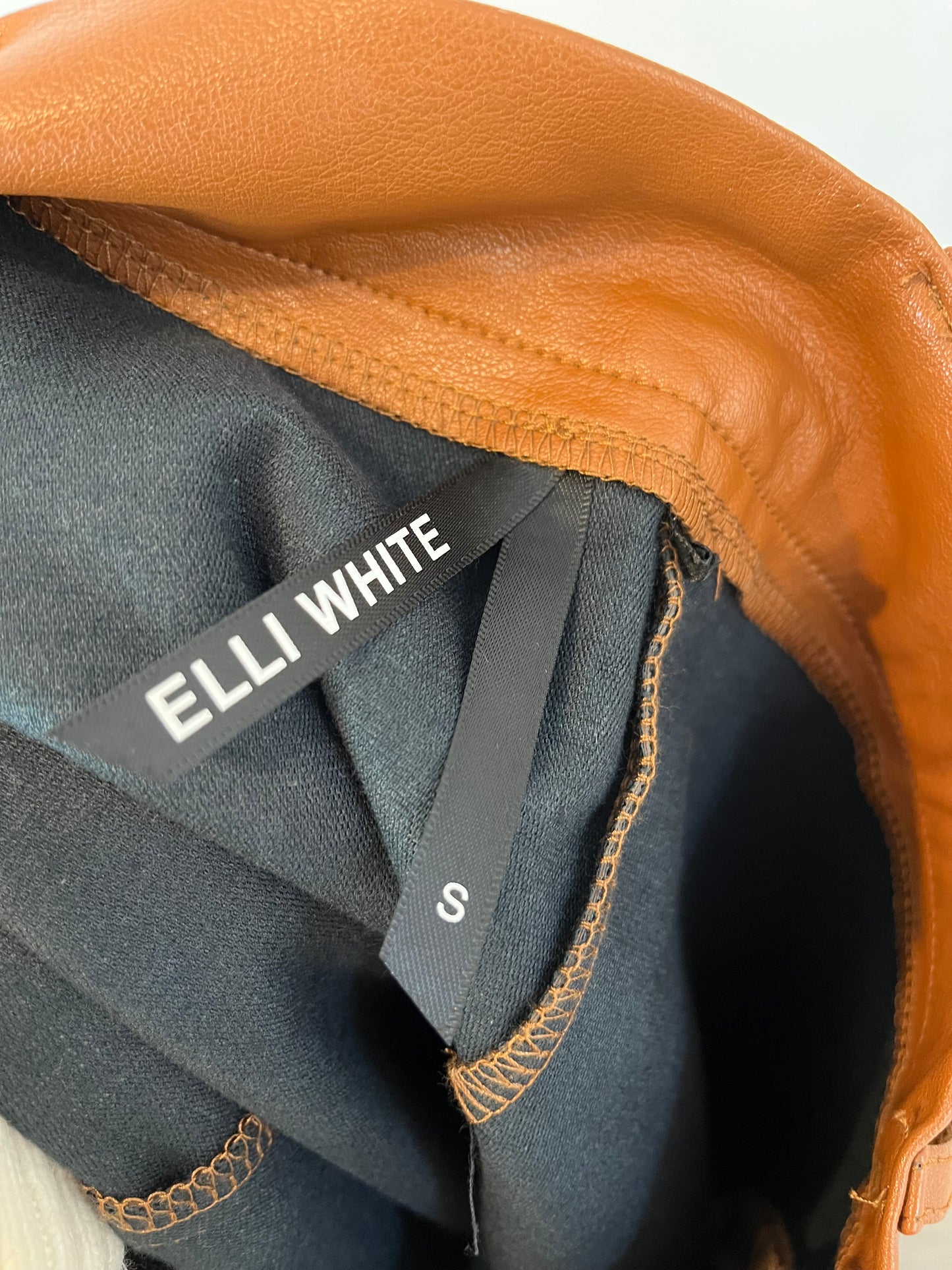 ELLI WHITE. Falda midi efecto piel camel  T.s