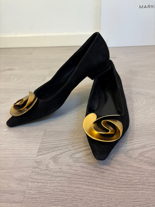 ZARA. Bailarina en ante negro