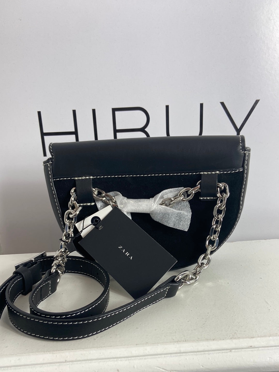 ZARA. Bolso negro piel