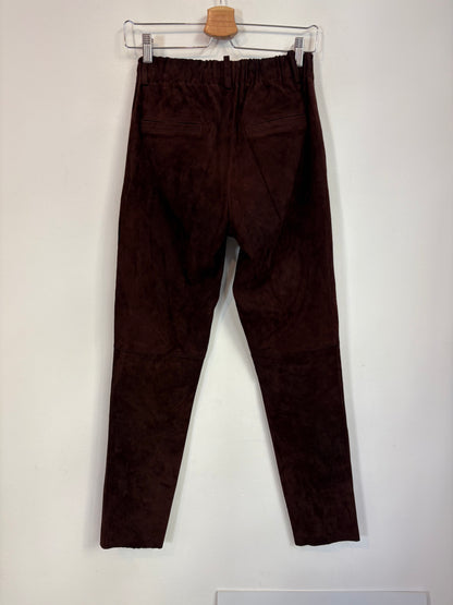 MON & PAU. Pantalón piel vuelta marrón chocolate