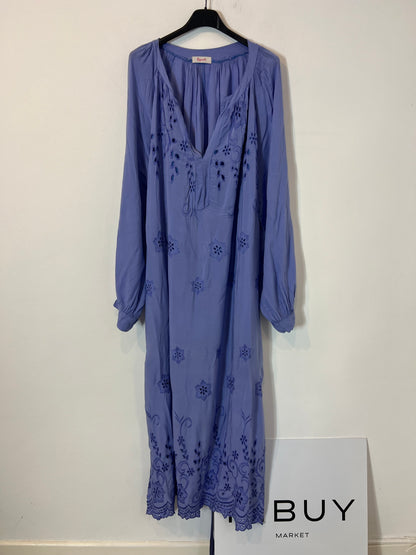 BUGANVILIA. Vestido largo morado detalles bordados T.3xl