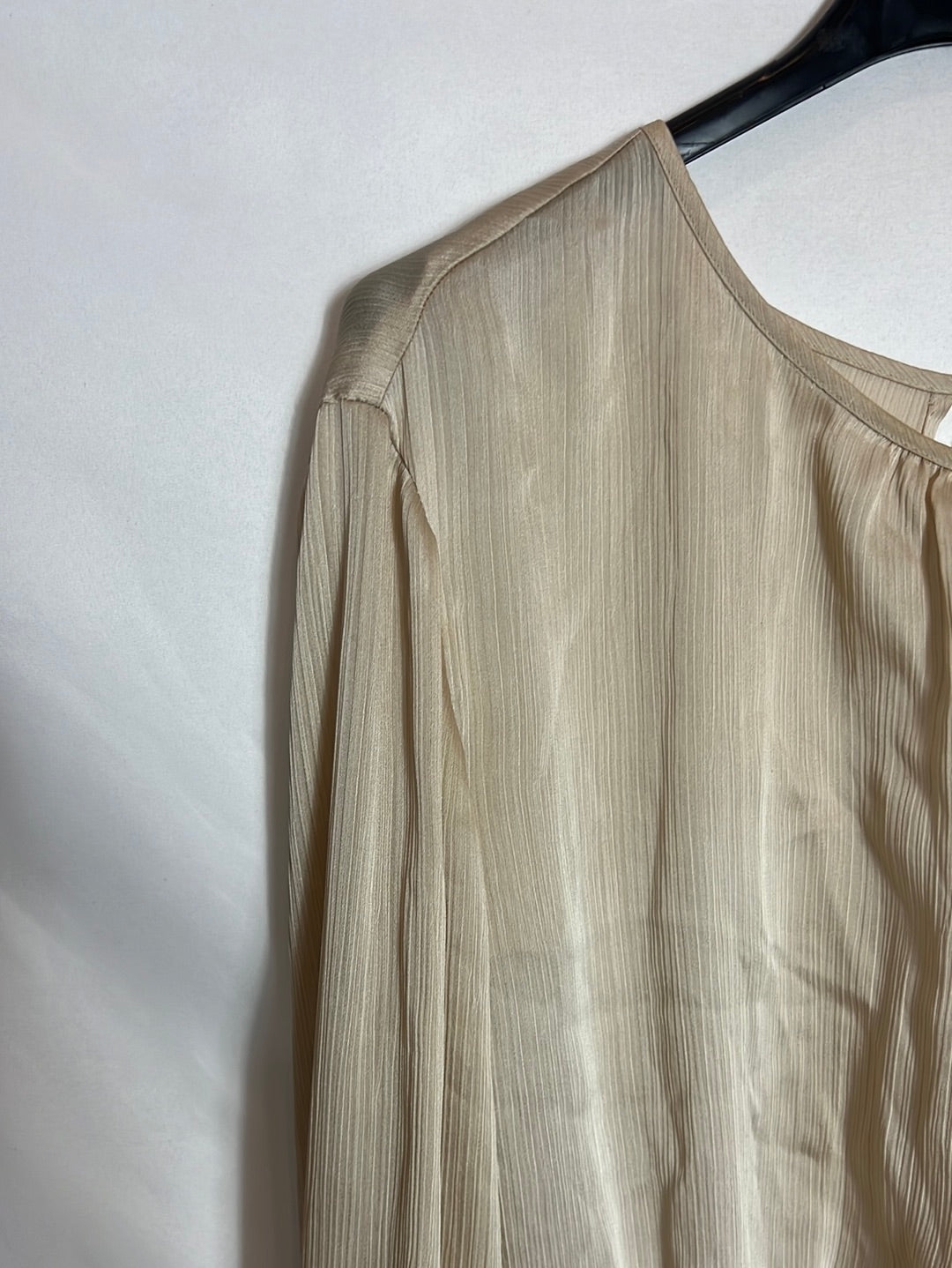 H&amp;M. Gold textured open-back blouse. TS