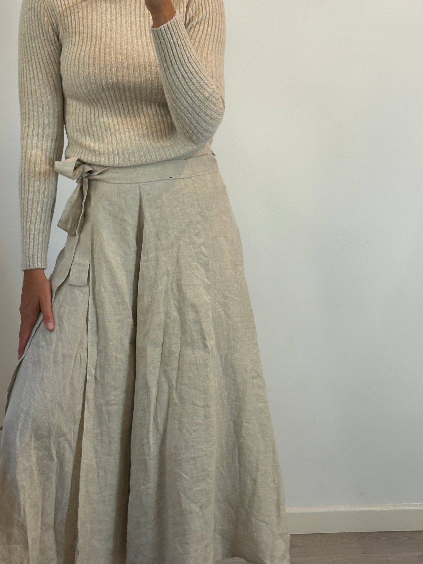 MANGO. Beige ribbed sweater with threads. TS