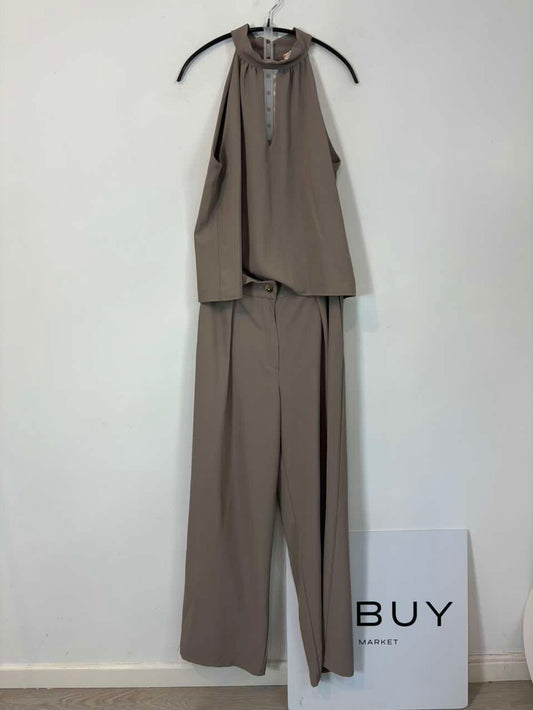 MARIQUITA TRASQUILÁ. Total look top fluido