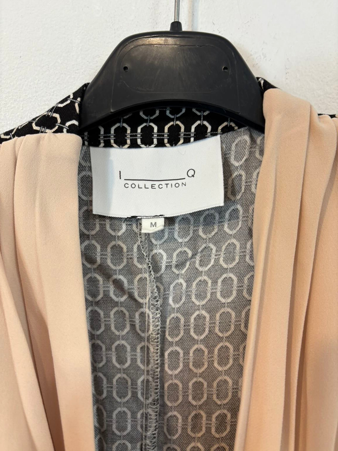 IQ COLLECTION. Vestido largo estampado tablas