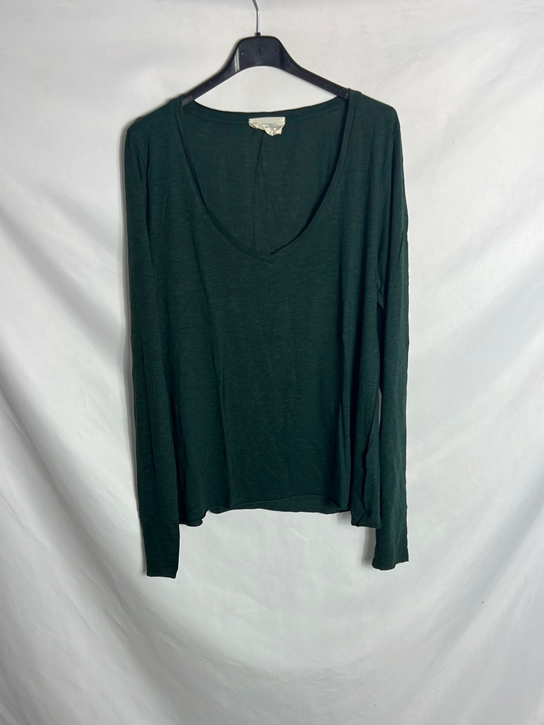 AMERICAN VINTAGE. Long-sleeved green top. TM