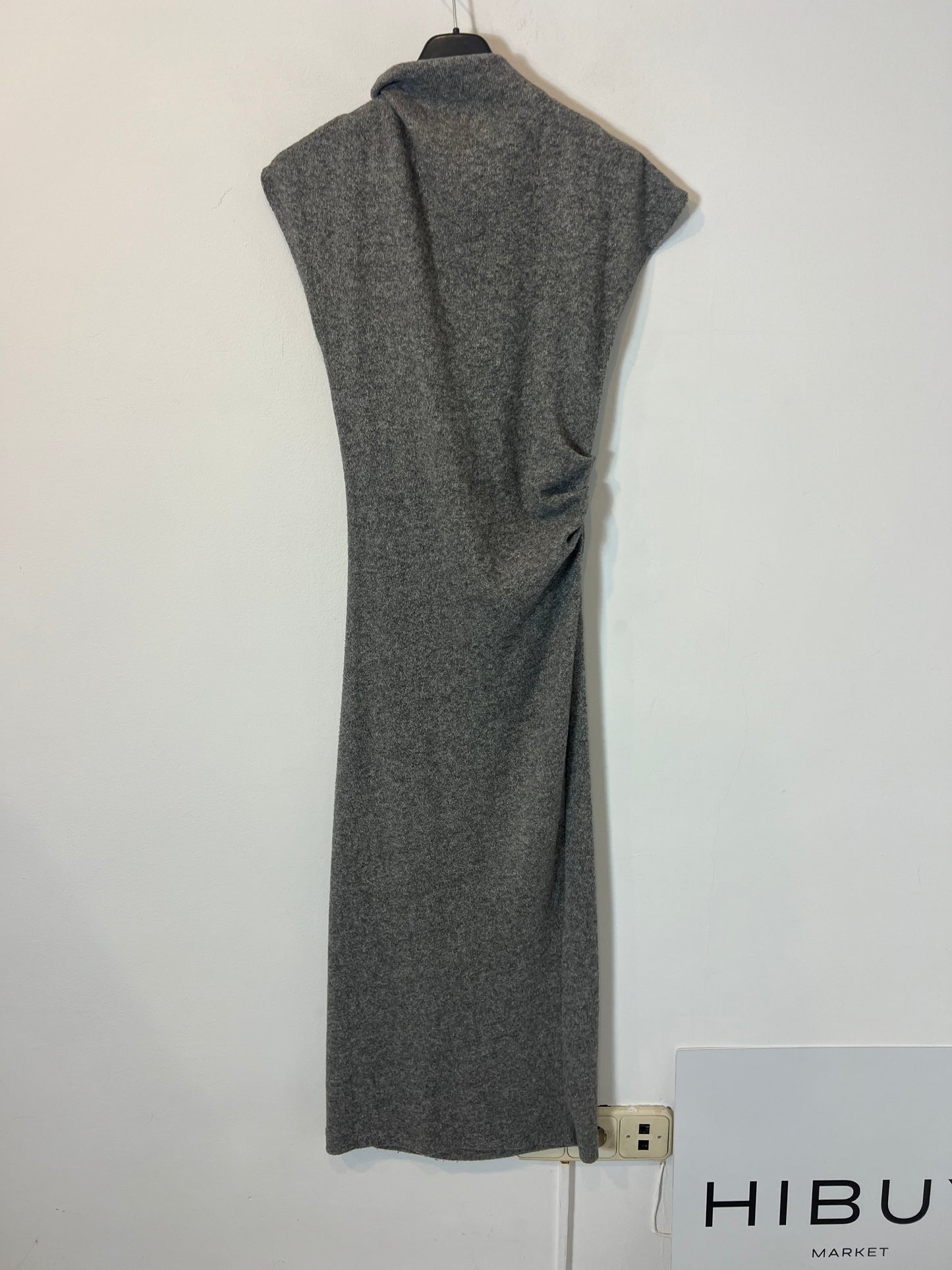 ZARA. Vestido largo punto gris fruncidos. T S