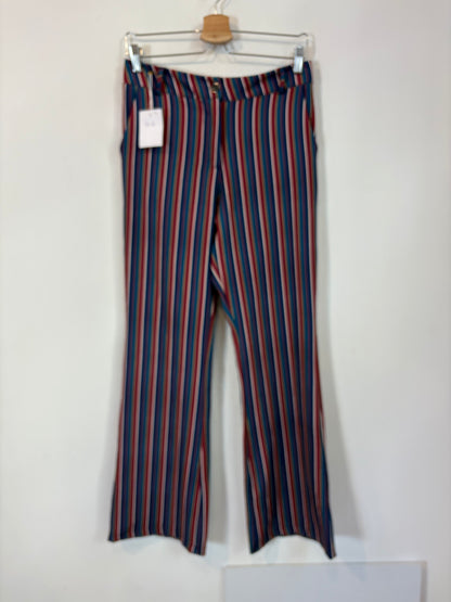 Conjunto de rayas chaleco y pantalón