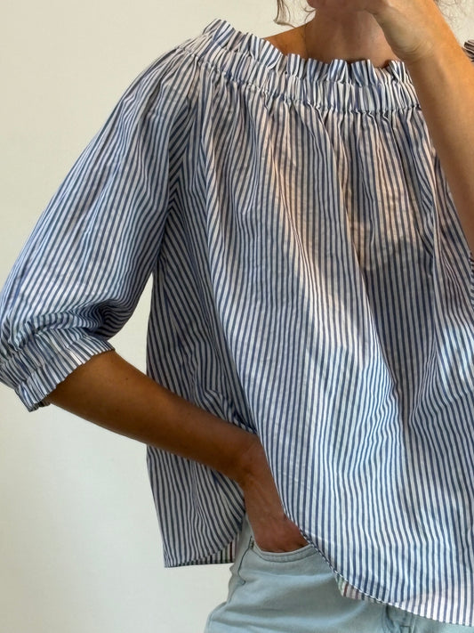 EMPORIO ARMANI. Blusa rayas cuello barco