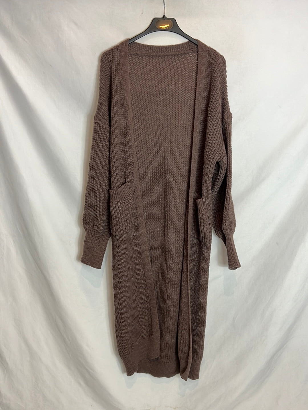 OTHERS. Long brown cardigan. TM
