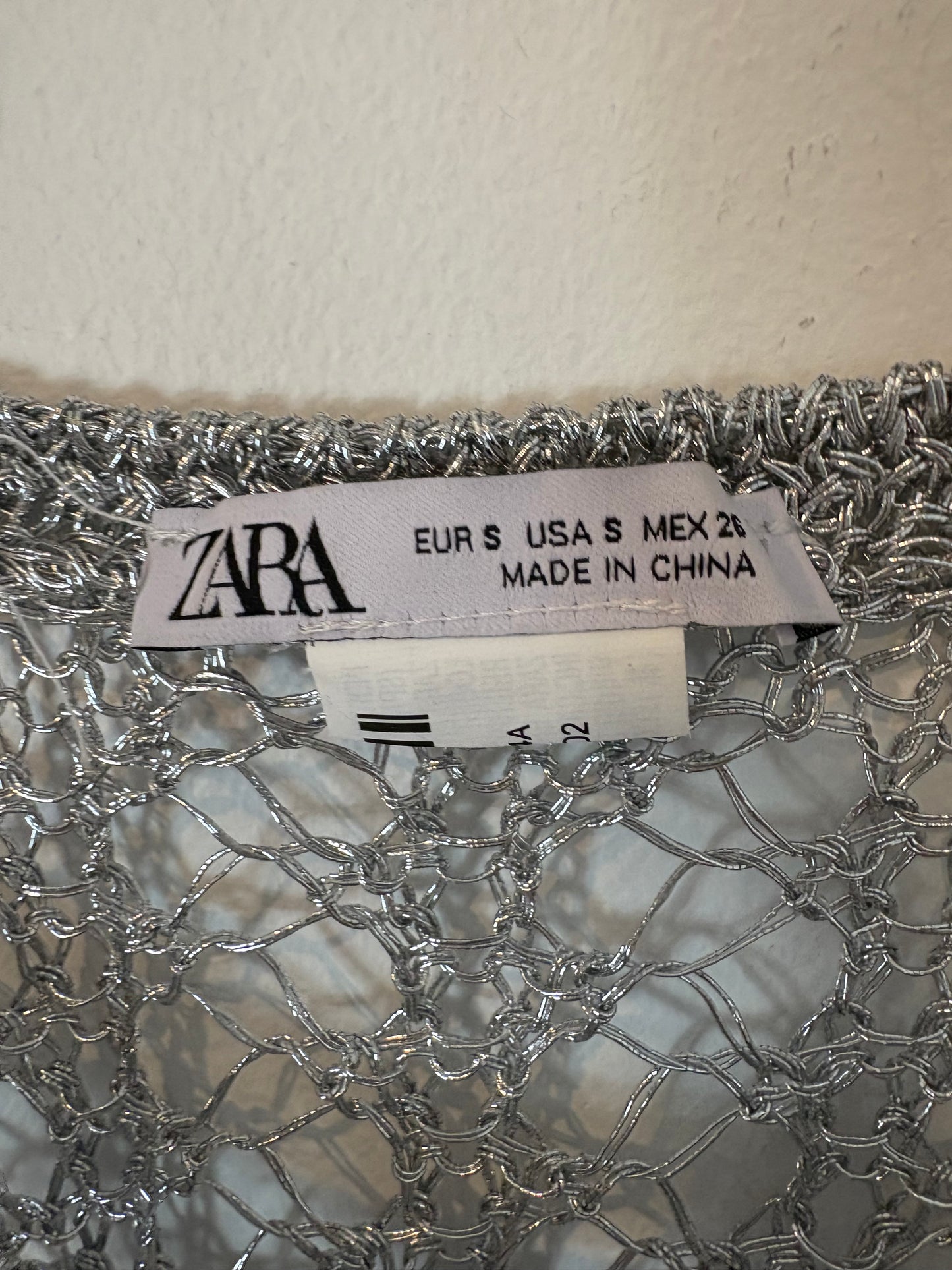 ZARA. Conjunto top y falda plateada crochet. T S/M