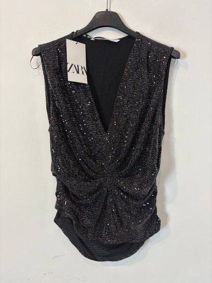 ZARA. Top lentejuelas mini negro