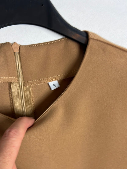 OTRAS. Blusa camel fluida. T S