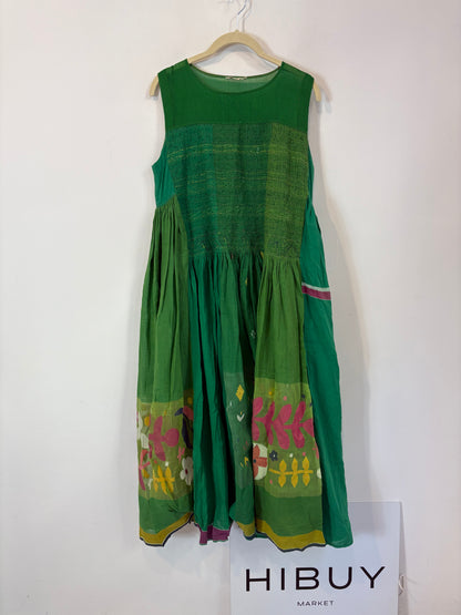 INJIRI. Vestido midi texturas estampado