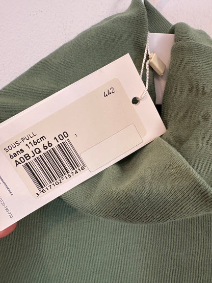 PETIT BATEAU. Camiseta verde manga larga. T 6 años