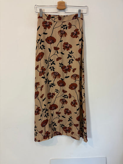 VANÓ STUDIO. Falda midi estampada