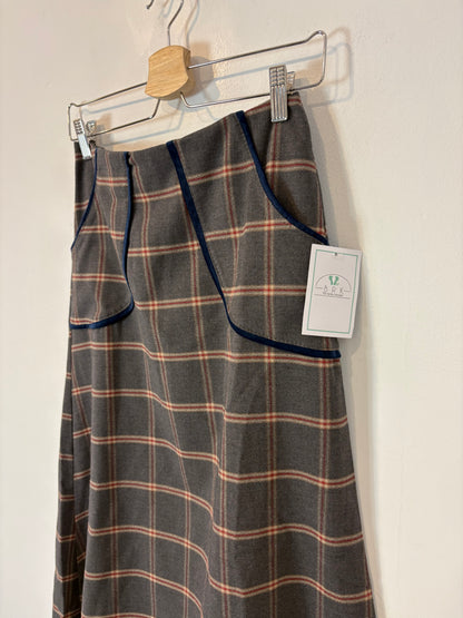 OTRAS. Falda midi cuadros