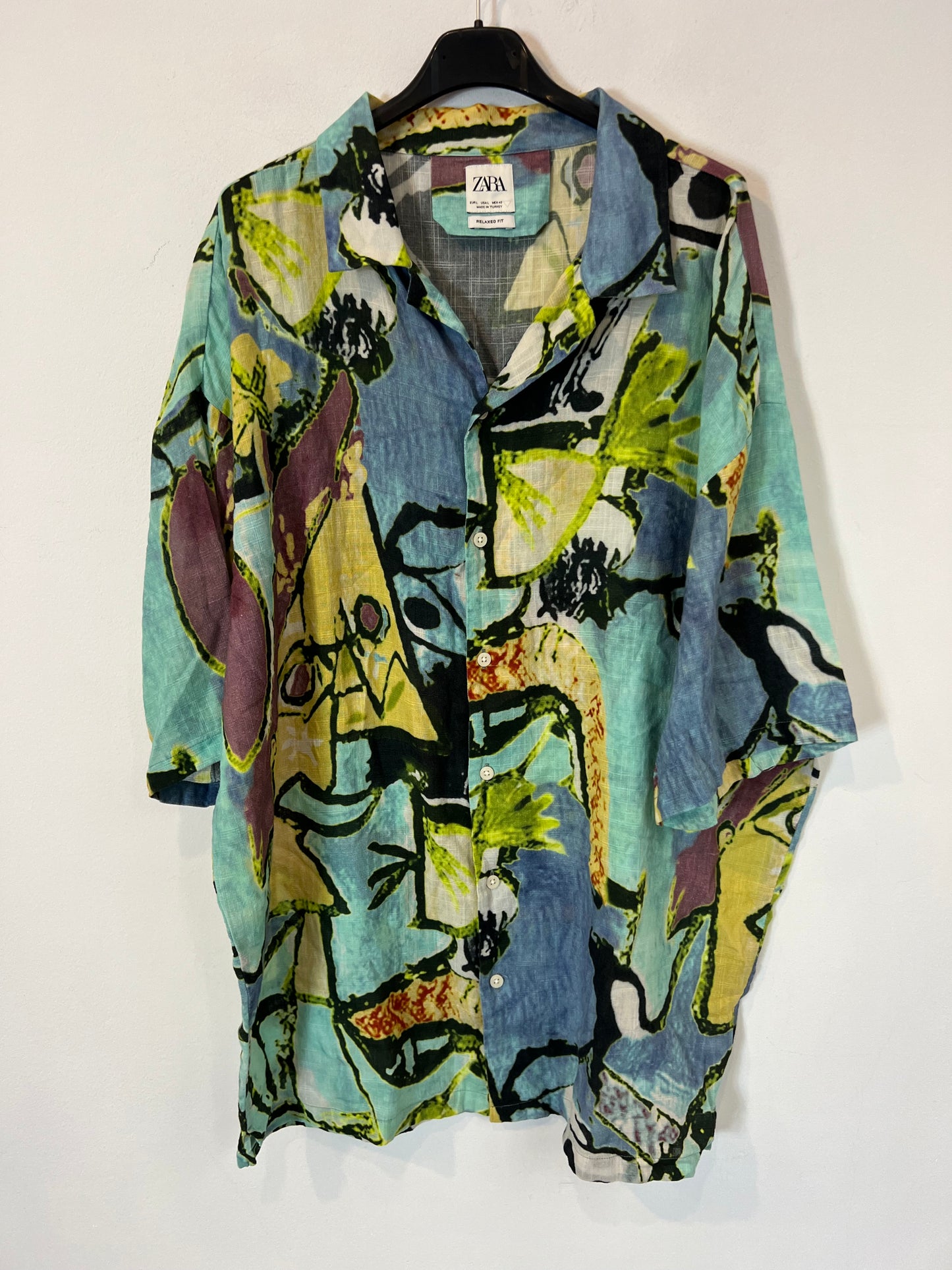 ZARA. Camisa estampada algodón. T L