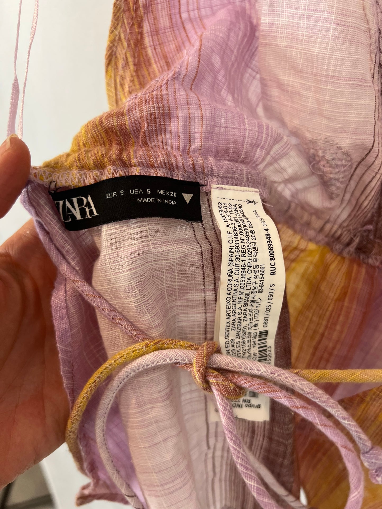 ZARA. Top colores con detalle de abalorios T.s