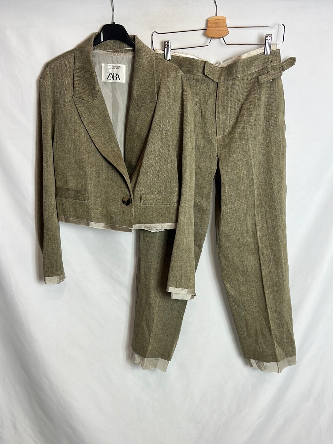 ZARA. Total look verde jaspeado. T XS