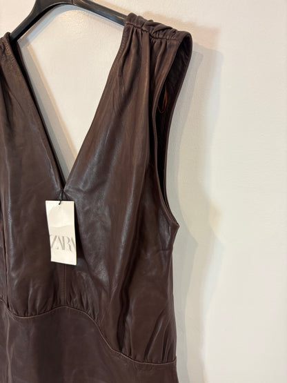 ZARA. Vestido piel marrón chocolate. T XL