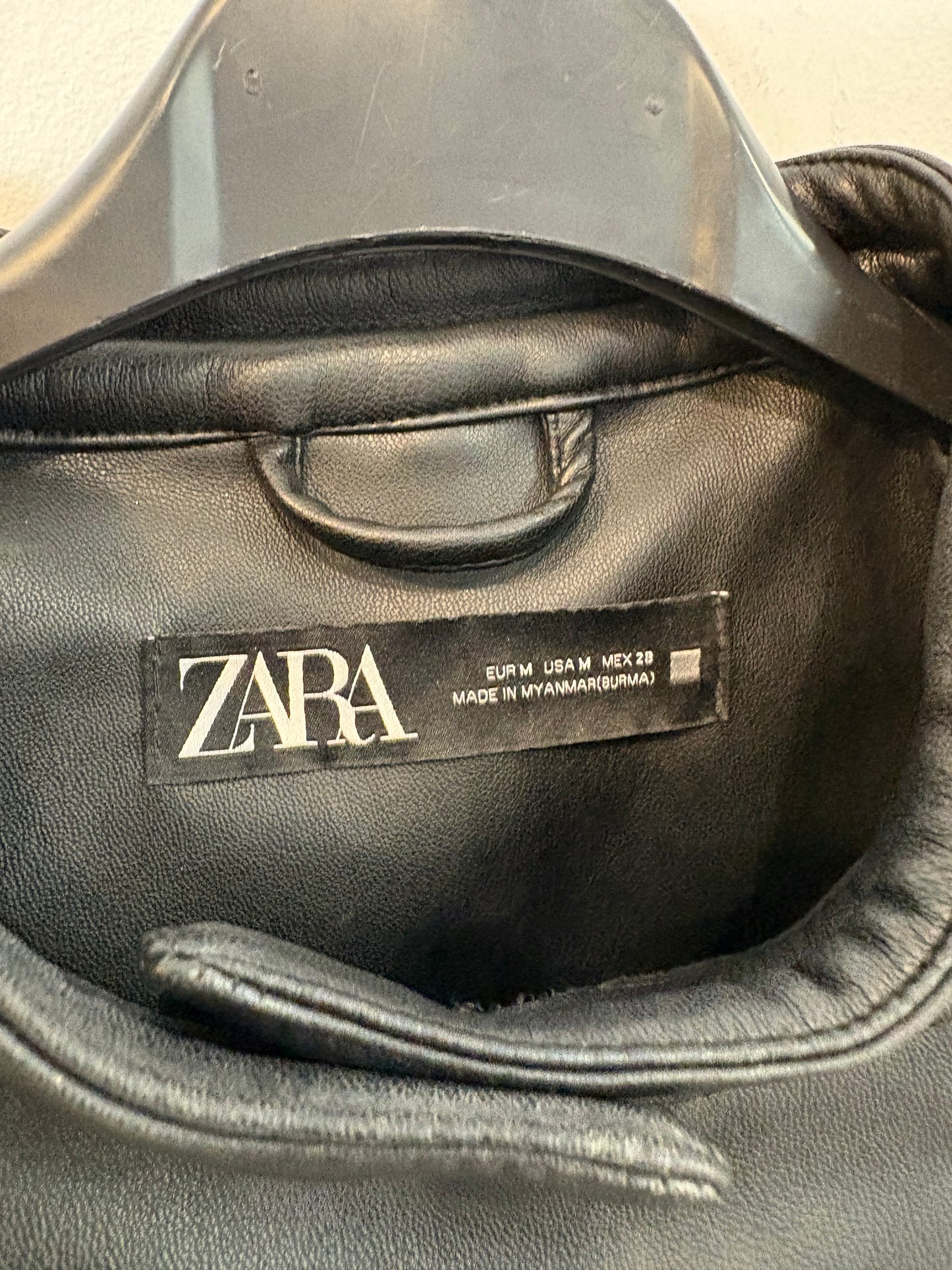 ZARA. Coral beaded jacket. TS