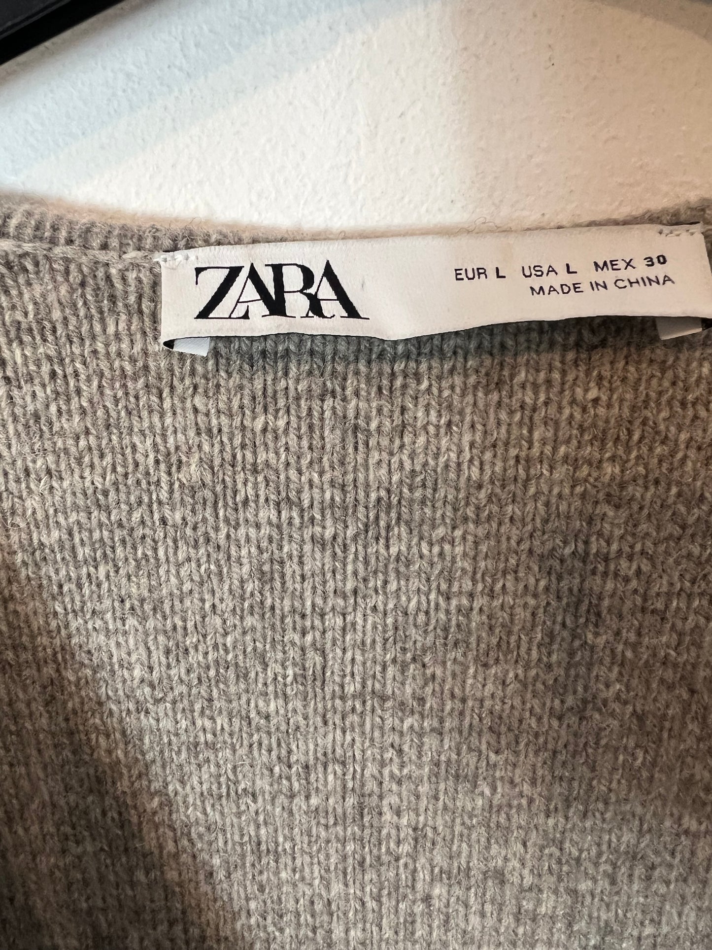 ZARA. Chaqueta beige punto  T.l