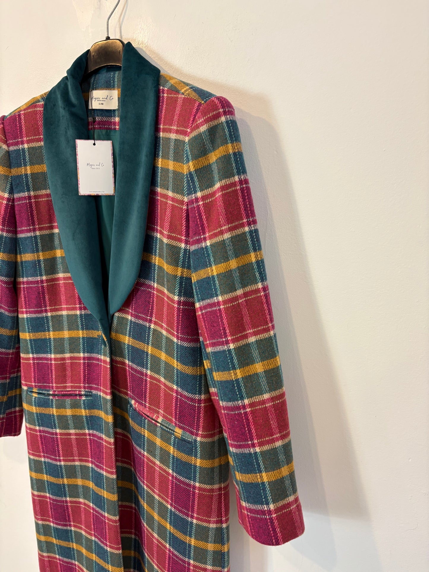 MAQUIS & CO. Abrigo largo cuadros solapa terciopelo