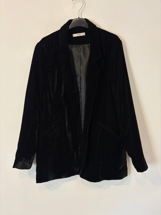 MANGO. Blazer negra terciopelo