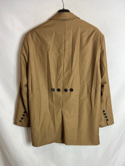 MY PEEPTOES. Camel oversized blazer with button detail on the back. XS-S (Tara)