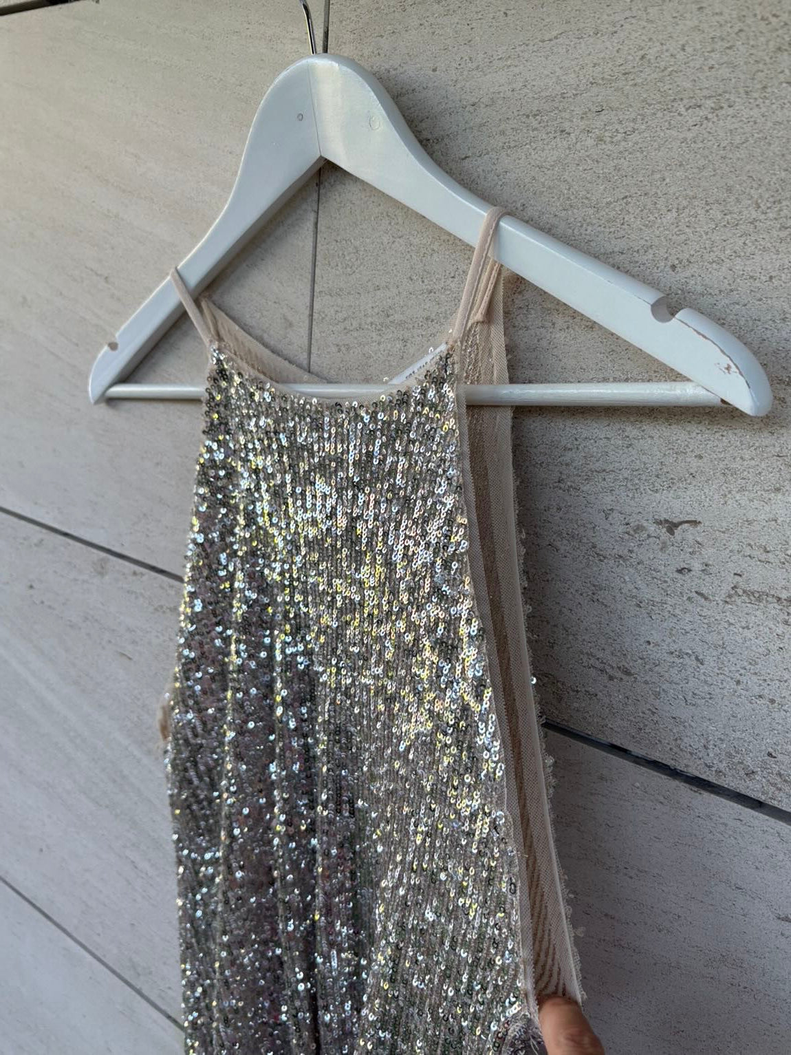 ZARA. Top halter lentejuelas