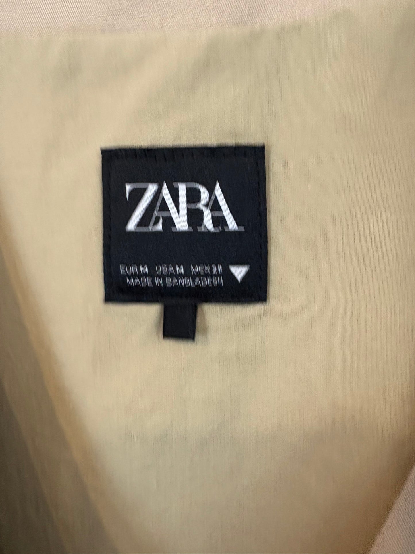 ZARA. Chaleco beige tostado mezcla. T M